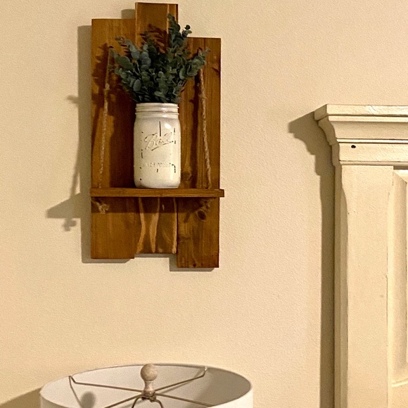 Rustic wall decor good for entry way or bedroom. - Picture 4 of 8